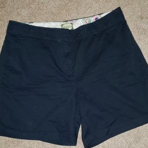 Navy Khakis shorts Sz 14
